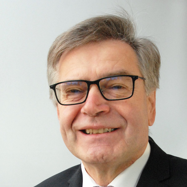 Helmut Arndt